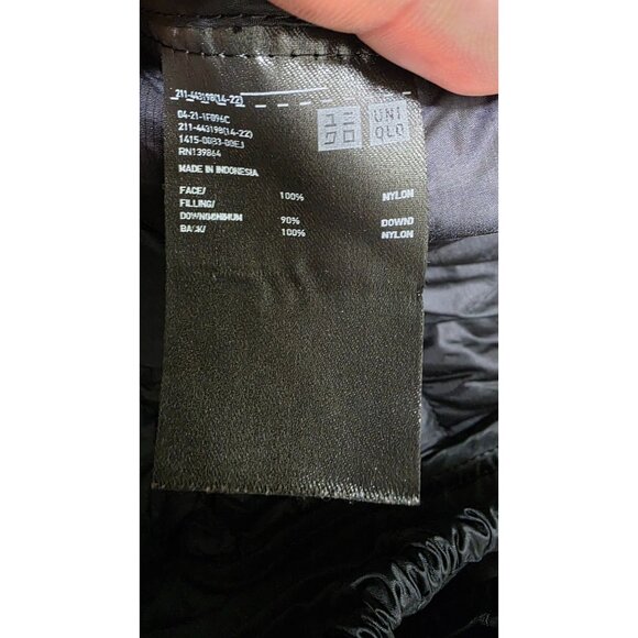 Uniqlo Ultra Light Down Puffer Vest XS Black Water-Repellent Lightweight Quilted - Picture 9 of 9